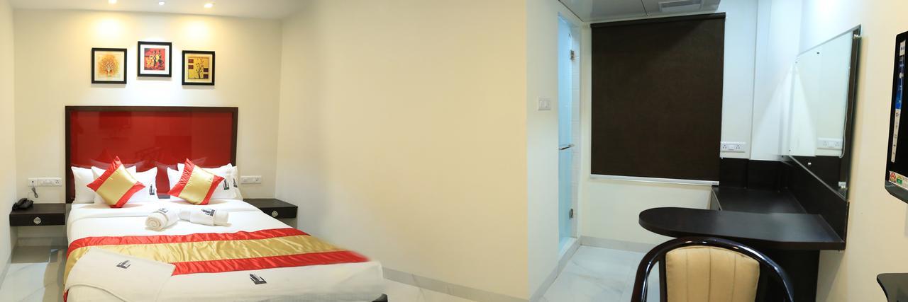New Hotel Executive Inn Vidzsajavádá Kültér fotó
