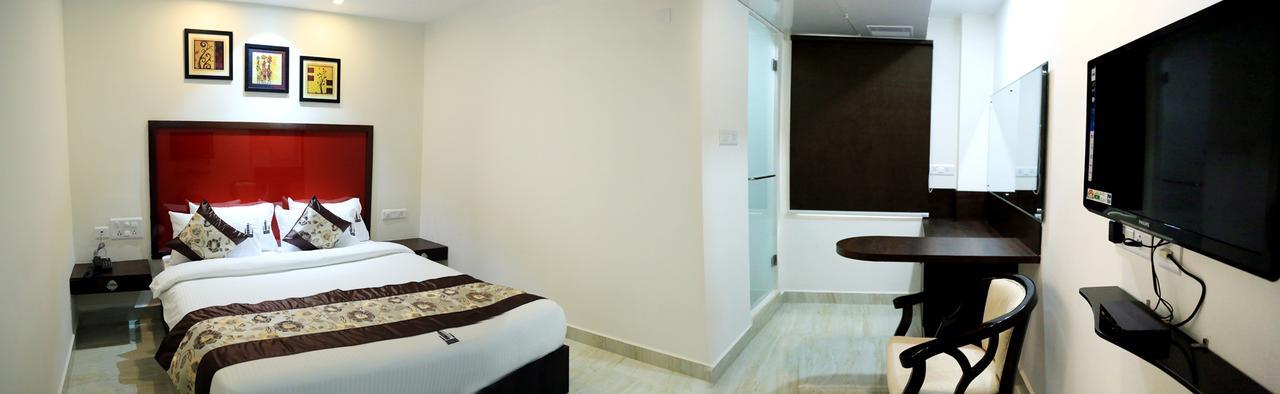New Hotel Executive Inn Vidzsajavádá Kültér fotó
