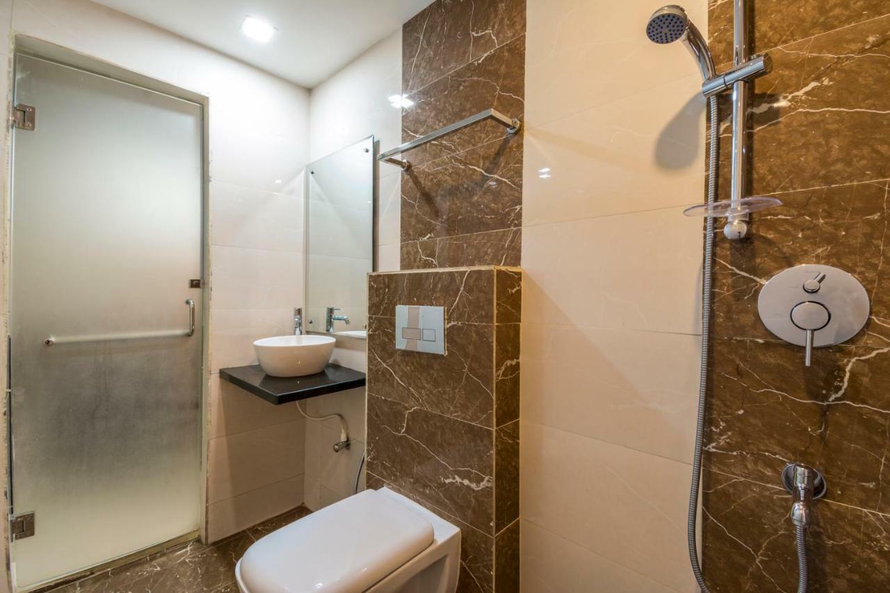 New Hotel Executive Inn Vidzsajavádá Kültér fotó